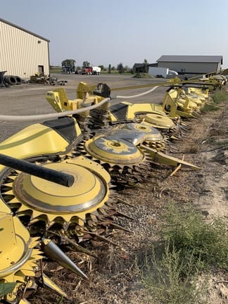 Main image John Deere 770