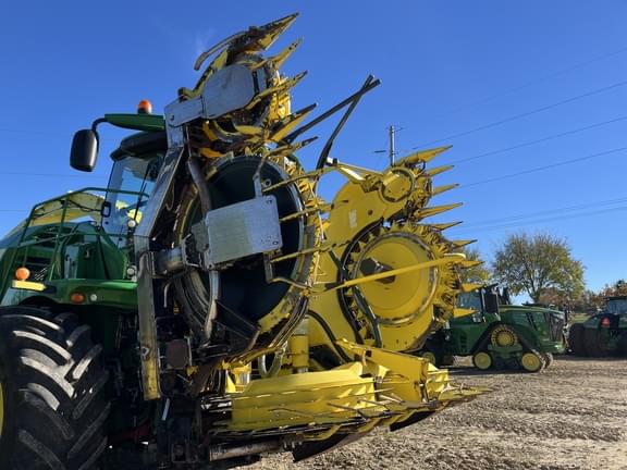 Image of John Deere 770 equipment image 3