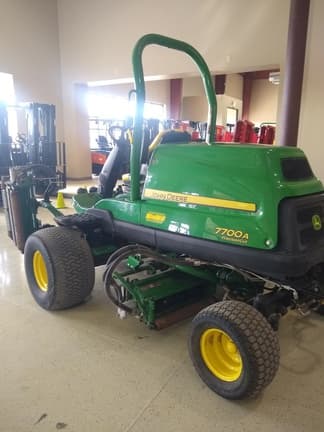 Image of John Deere 7700A equipment image 3