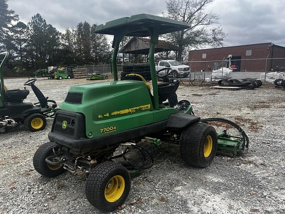 Image of John Deere 7700A equipment image 3