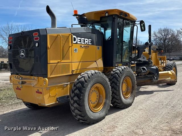 Image of John Deere 770G equipment image 4