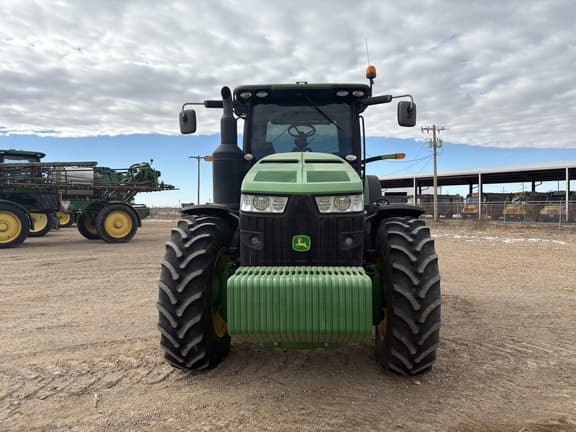 Image of John Deere 8245R equipment image 1