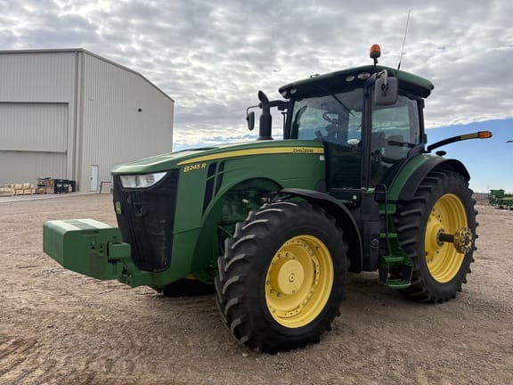2017 John Deere 8245R Equipment Image0