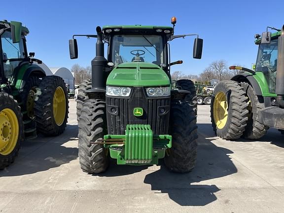 Image of John Deere 8245R equipment image 1