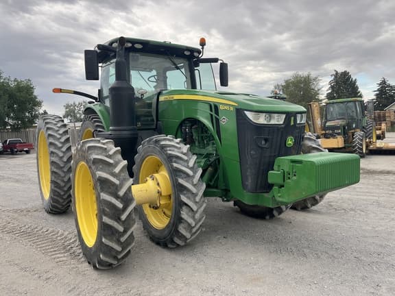 Image of John Deere 8245R equipment image 1