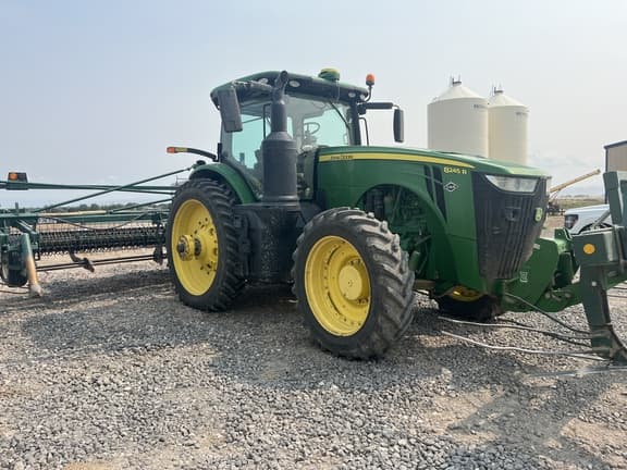 Image of John Deere 8245R equipment image 1