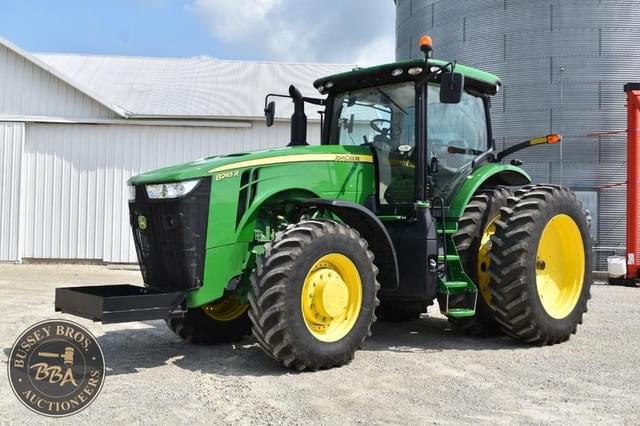 Image of John Deere 8245R equipment image 4