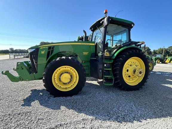 2017 John Deere 8245R Equipment Image0