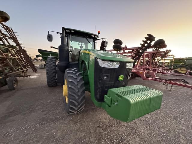 Image of John Deere 8245R equipment image 4