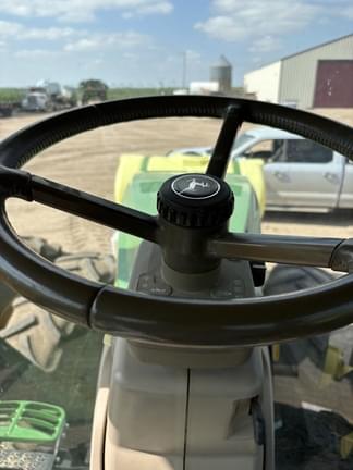Image of John Deere 8245R equipment image 2