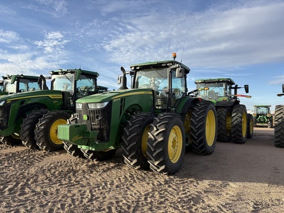 2017 John Deere 8245R Equipment Image0