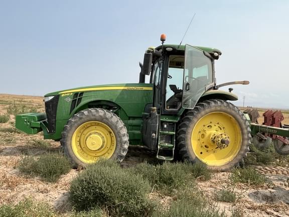 Image of John Deere 8245R equipment image 3