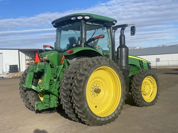 Image of John Deere 8245R equipment image 4