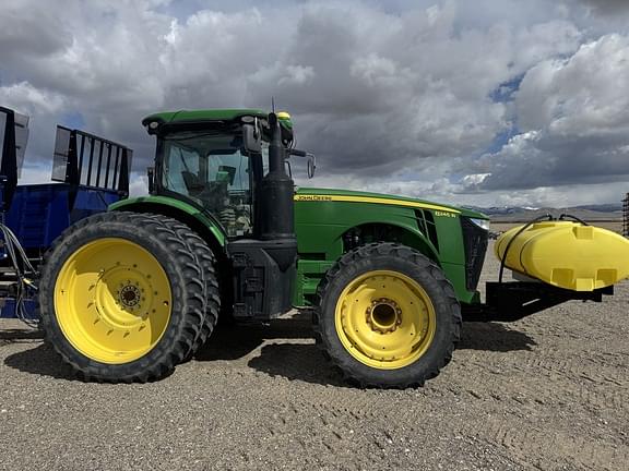 Image of John Deere 8245R equipment image 4