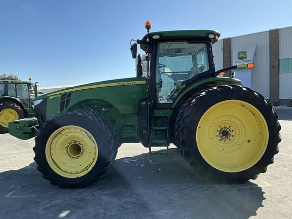 Image of John Deere 8245R equipment image 1