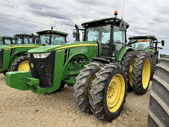 Image of John Deere 8245R equipment image 1