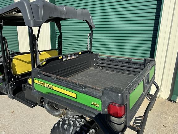 Image of John Deere Gator XUV 825i equipment image 2