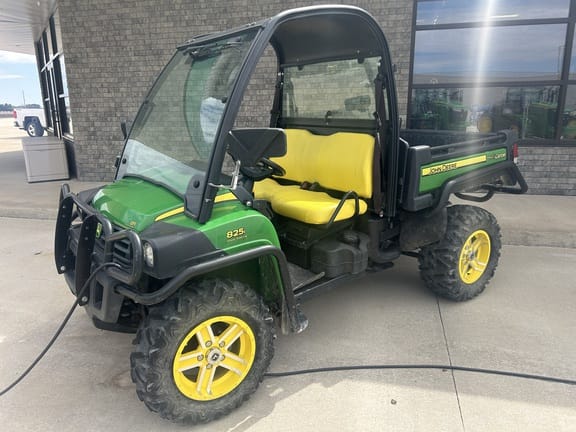 2017 John Deere Gator XUV 825i Equipment Image0