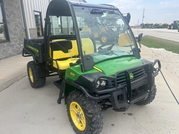 Image of John Deere Gator XUV 825i Primary image