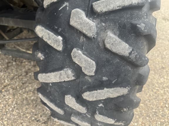 Image of John Deere Gator XUV 825i equipment image 2