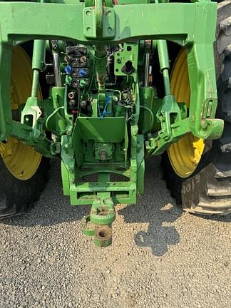 Image of John Deere 8270R equipment image 4