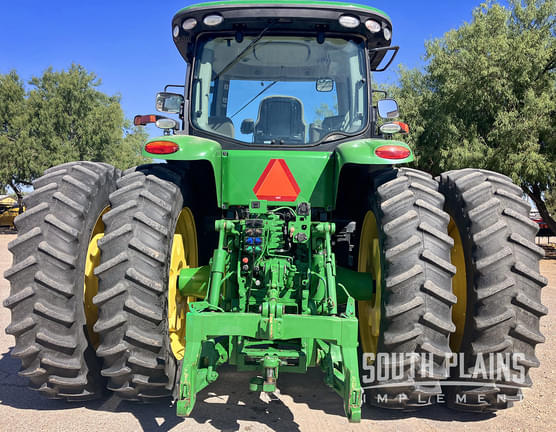 Image of John Deere 8270R equipment image 3