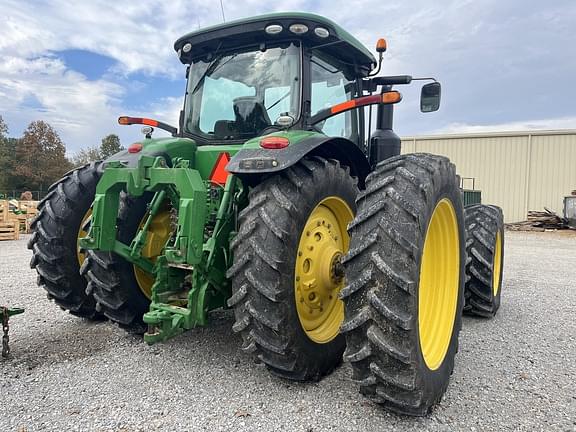 Image of John Deere 8270R equipment image 4