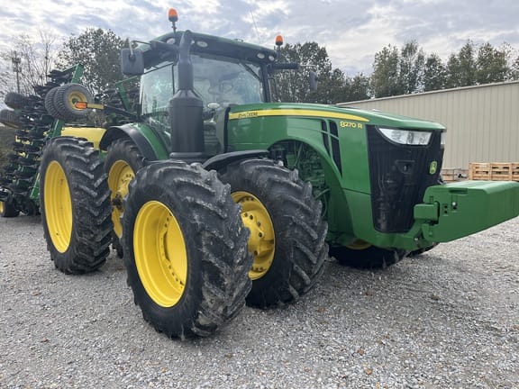 Main image John Deere 8270R