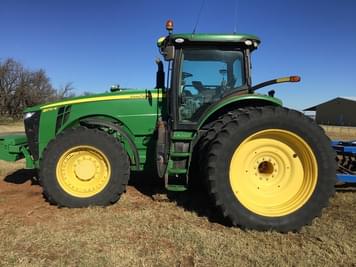Main image John Deere 8270R