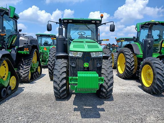 Image of John Deere 8270R equipment image 1