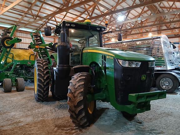 Image of John Deere 8270R equipment image 1