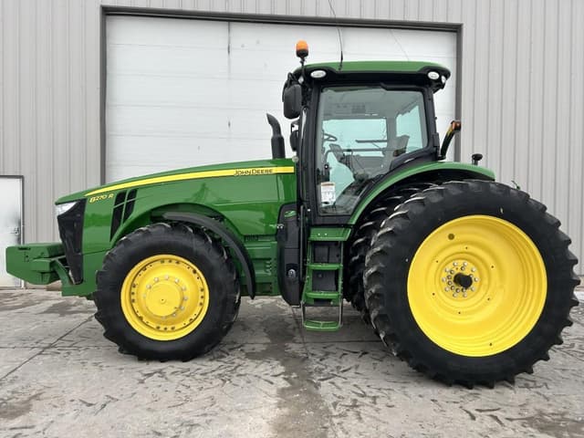 Image of John Deere 8270R equipment image 2