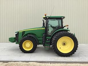 Main image John Deere 8270R 0