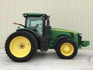 Main image John Deere 8270R 3