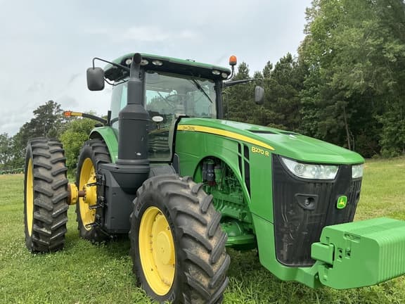 Image of John Deere 8270R equipment image 2