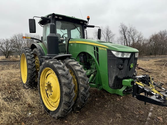 2017 John Deere 8270R Equipment Image0