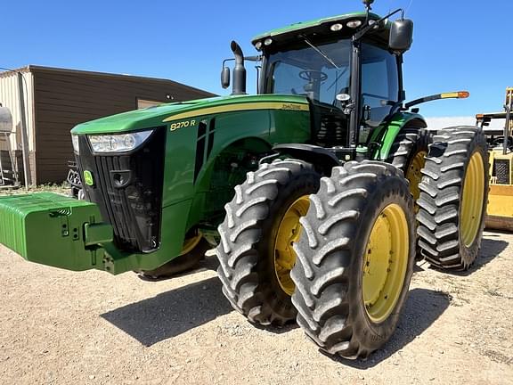 Image of John Deere 8270R equipment image 3