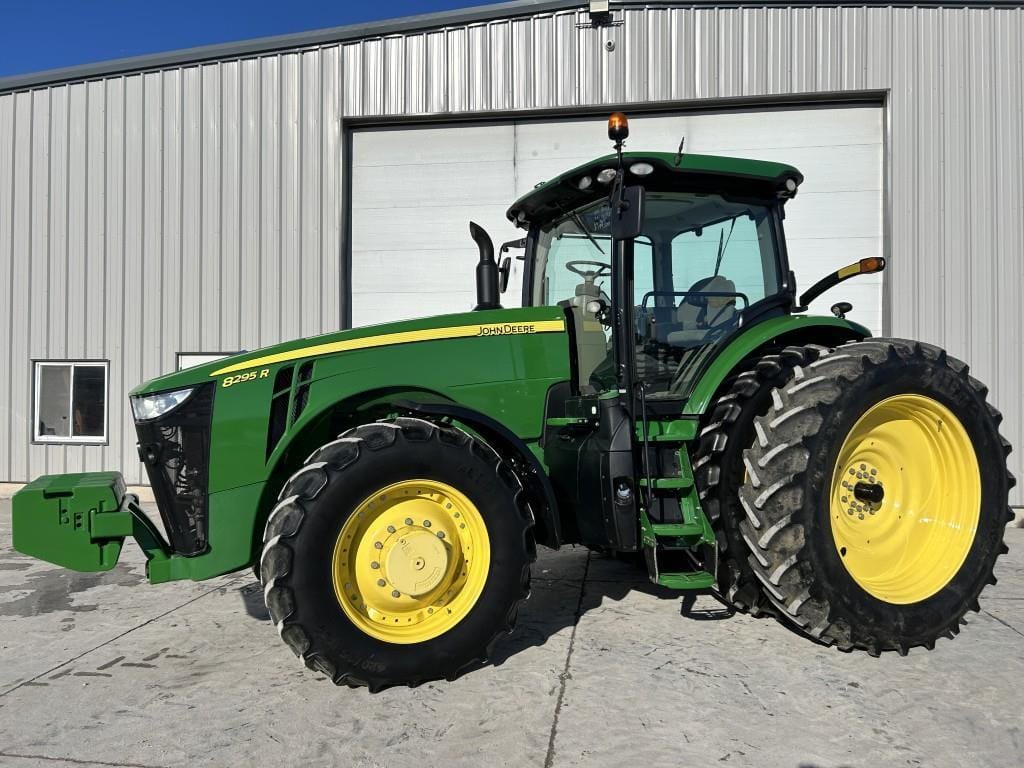 2017 John Deere 8295R Equipment Image0