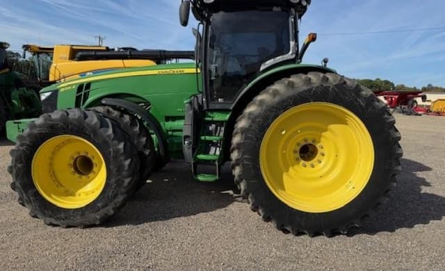 Image of John Deere 8295R equipment image 4