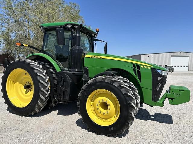 Image of John Deere 8295R equipment image 1