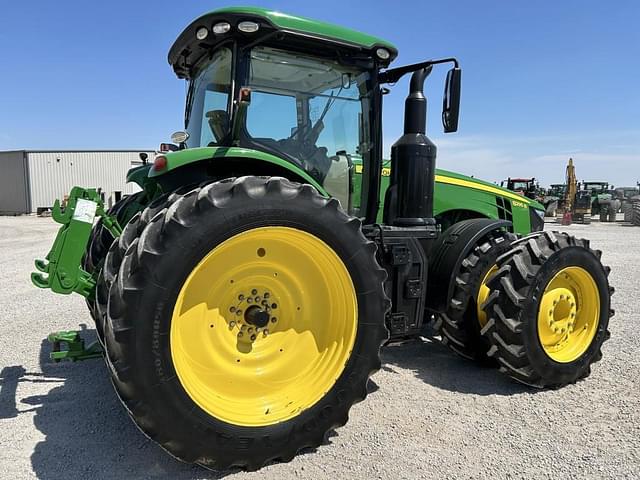Image of John Deere 8295R equipment image 3