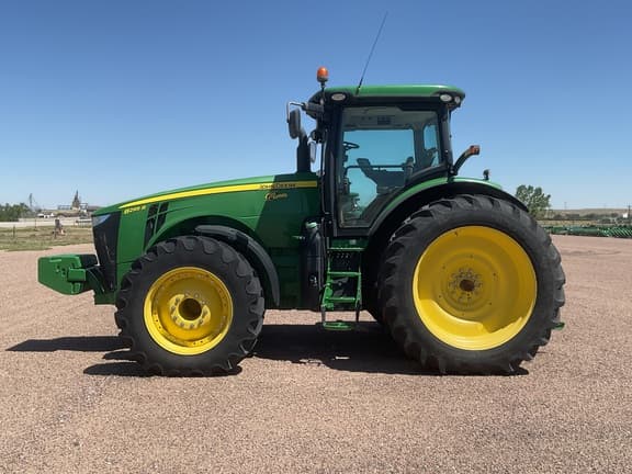 Image of John Deere 8295R equipment image 1