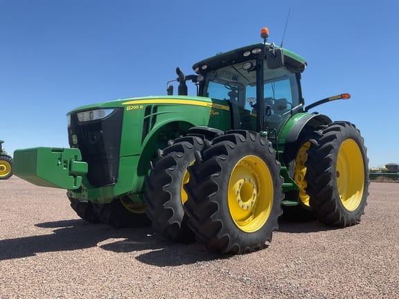 2017 John Deere 8295R Equipment Image0