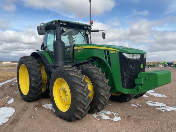 Image of John Deere 8295R equipment image 1