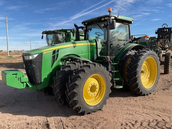 2017 John Deere 8295R Equipment Image0
