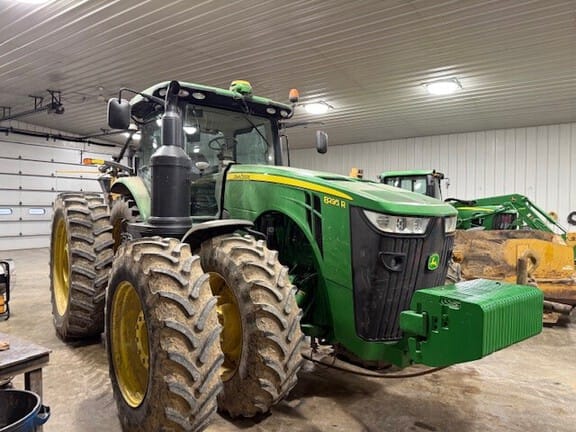 2017 John Deere 8295R Equipment Image0