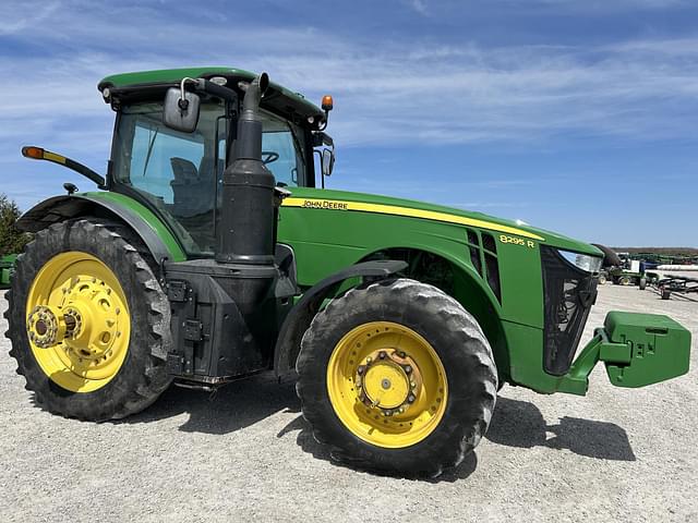 Image of John Deere 8295R equipment image 1