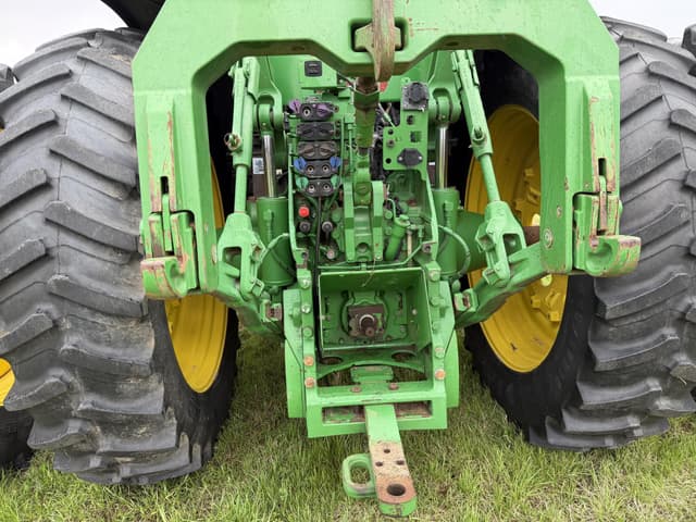 Image of John Deere 8295R equipment image 4