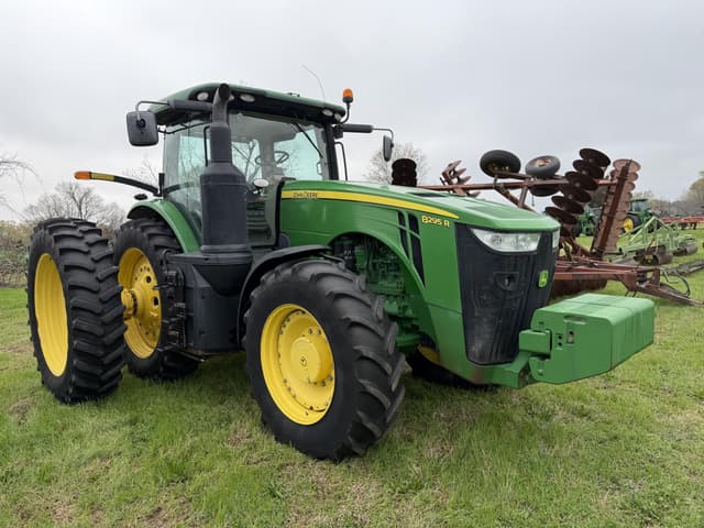 Image of John Deere 8295R equipment image 1