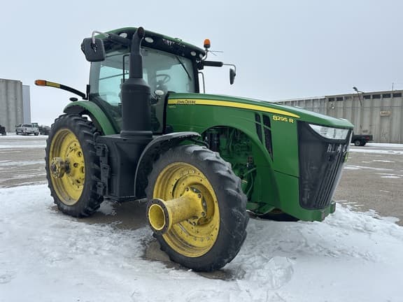Image of John Deere 8295R equipment image 3